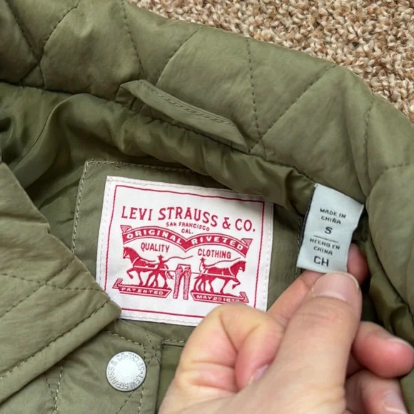 Small Levi's Quilted Green Jacket for womem - Picture 2 of 5